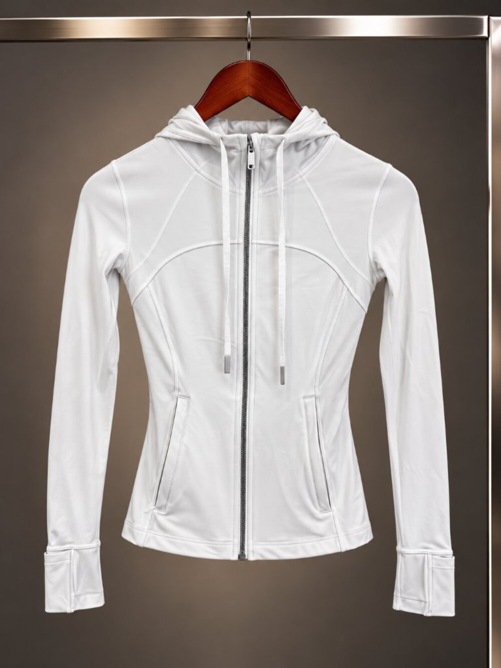 lululemon Define Jacket Hooded White Full Zip Open Back Thumbholes Size 0